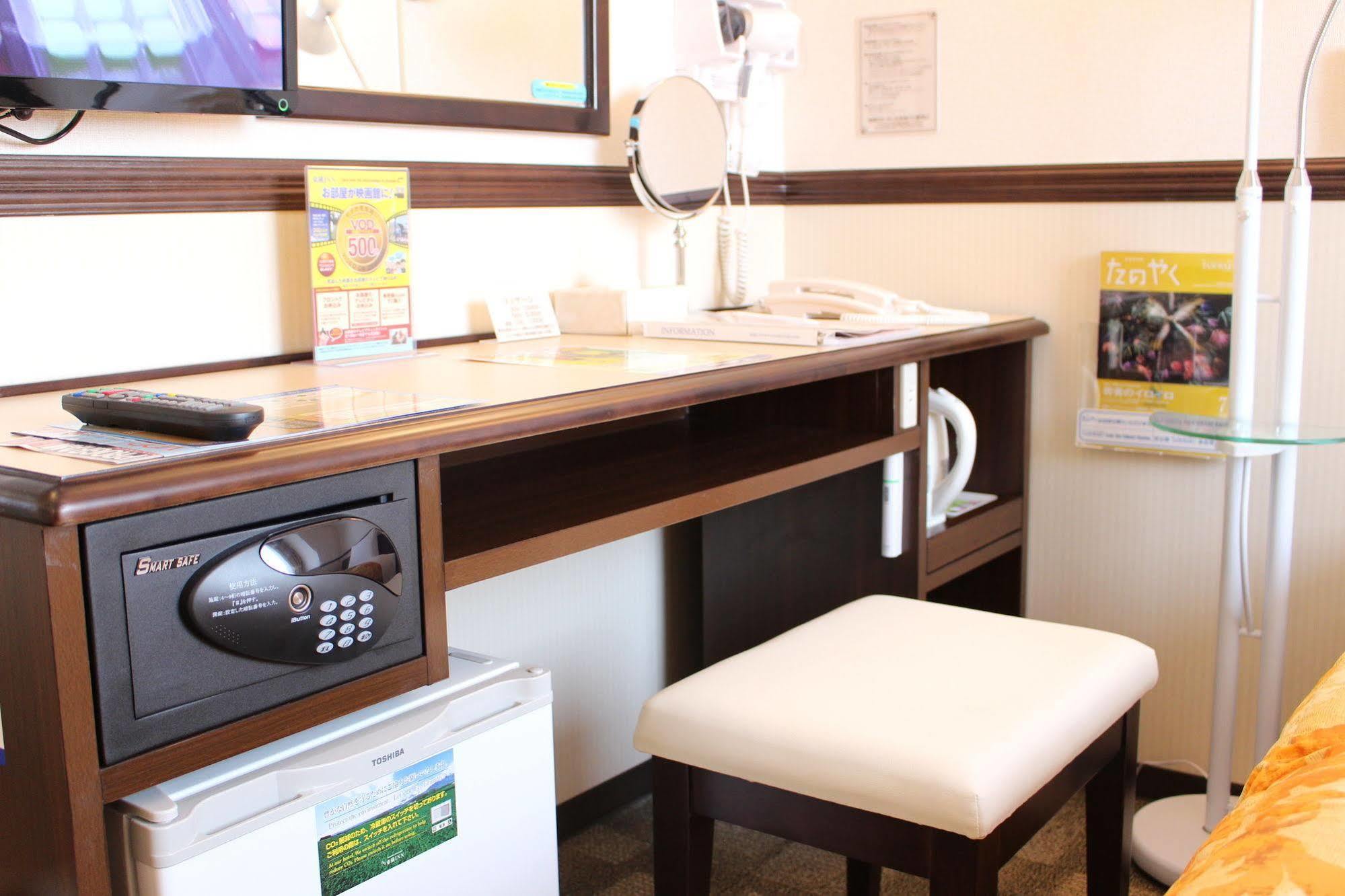 Toyoko Inn Kofu-Eki Minami-Guchi No.1 Dış mekan fotoğraf