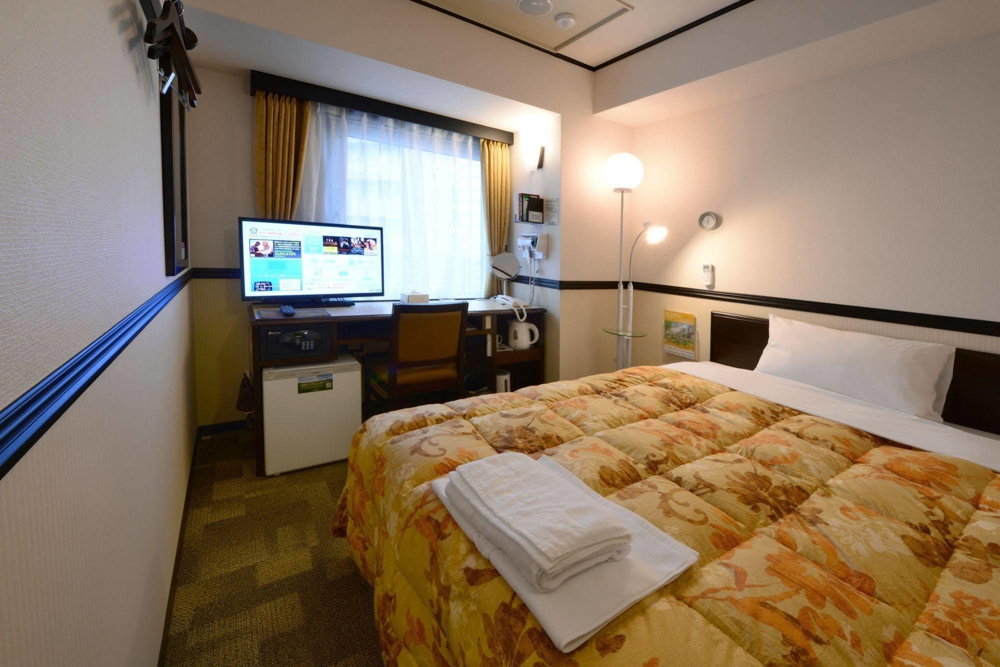 Toyoko Inn Kofu-Eki Minami-Guchi No.1 Dış mekan fotoğraf